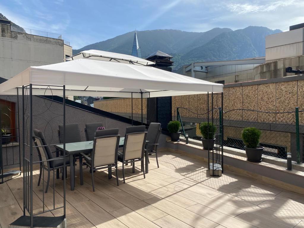 Amplio Atico Con Terraza En Andorra Centro Apartment Les Escaldes Екстериор снимка