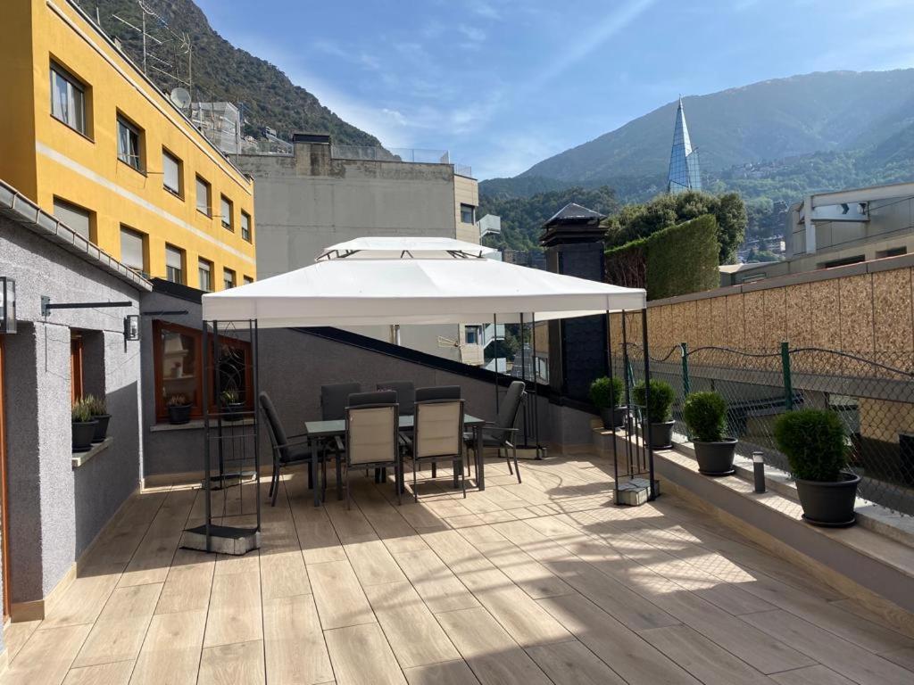 Amplio Atico Con Terraza En Andorra Centro Apartment Les Escaldes Екстериор снимка